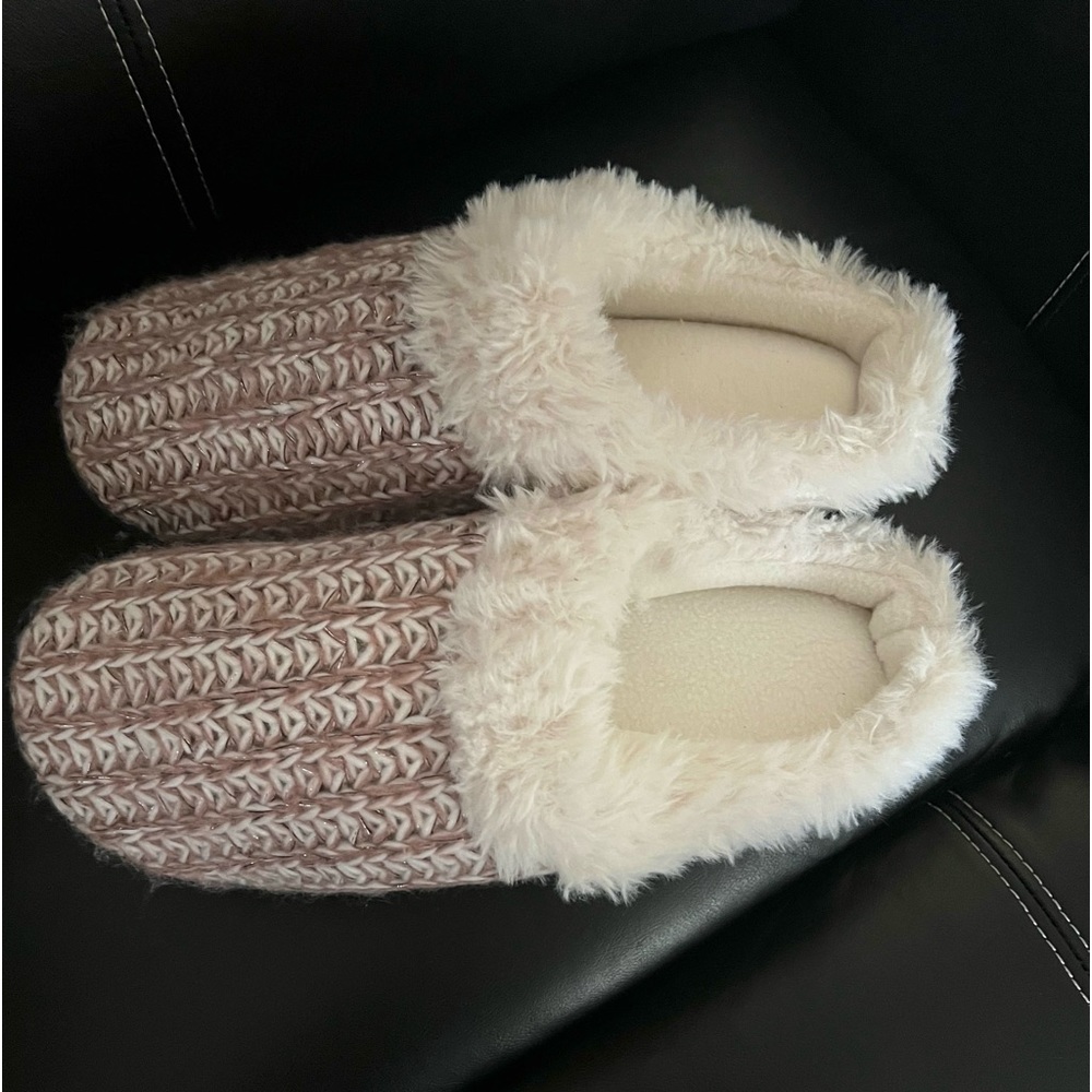 Ladies NWOT Isotoner Signature Shoes size XL - Picture 6 of 8